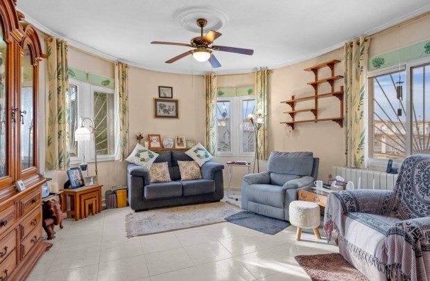 Resale - Detached House / Villa - Ciudad Quesada