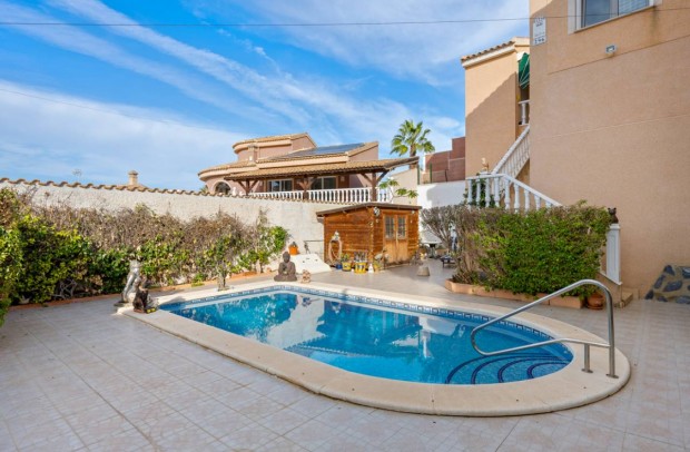 Resale - Detached House / Villa - Ciudad Quesada