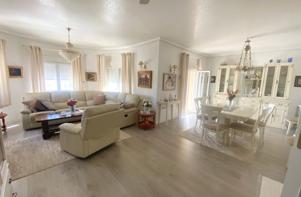 Resale - Villa Detached - Ciudad Quesada