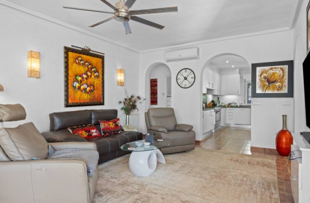 Resale - Detached House / Villa - Ciudad Quesada