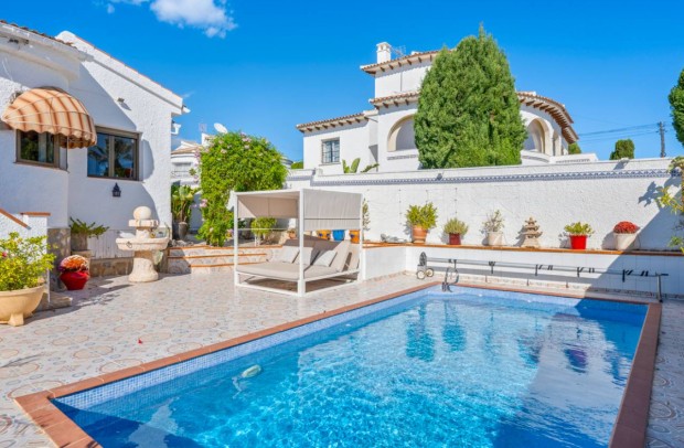 Resale - Detached House / Villa - Ciudad Quesada