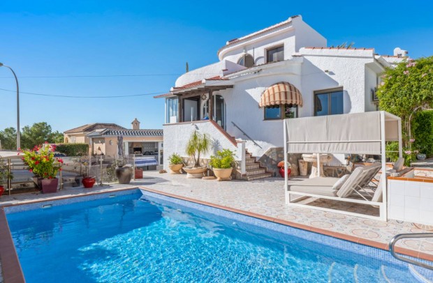 Resale - Detached House / Villa - Ciudad Quesada