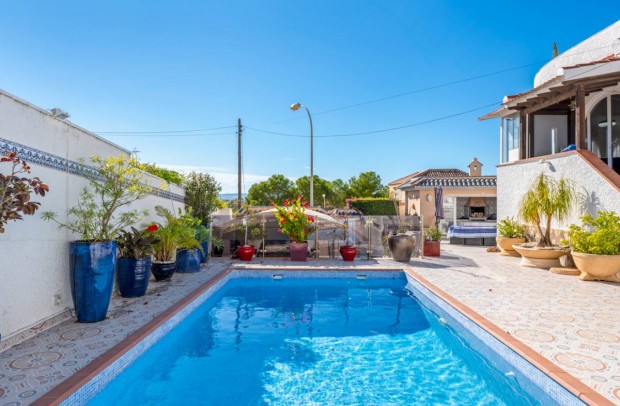 Resale - Detached House / Villa - Ciudad Quesada