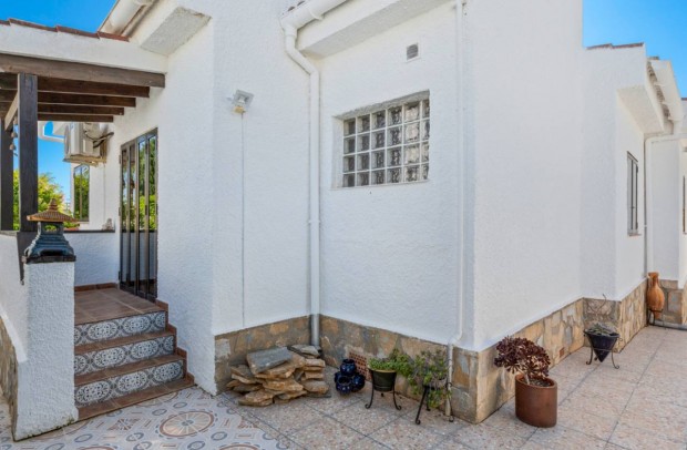 Resale - Detached House / Villa - Ciudad Quesada