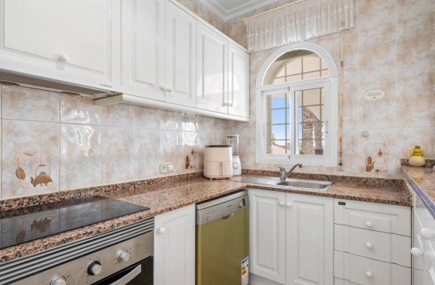 Revente - Detached House / Villa - Ciudad Quesada