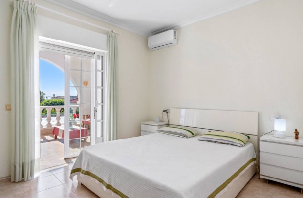 Revente - Detached House / Villa - Ciudad Quesada