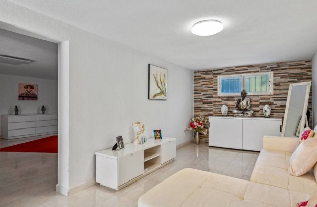 Revente - Detached House / Villa - Ciudad Quesada