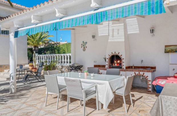 Revente - Detached House / Villa - Ciudad Quesada