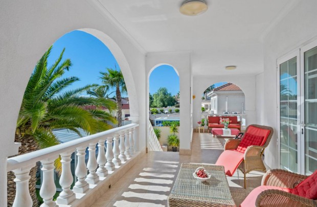 Revente - Detached House / Villa - Ciudad Quesada