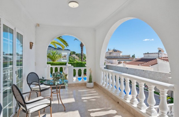 Revente - Detached House / Villa - Ciudad Quesada