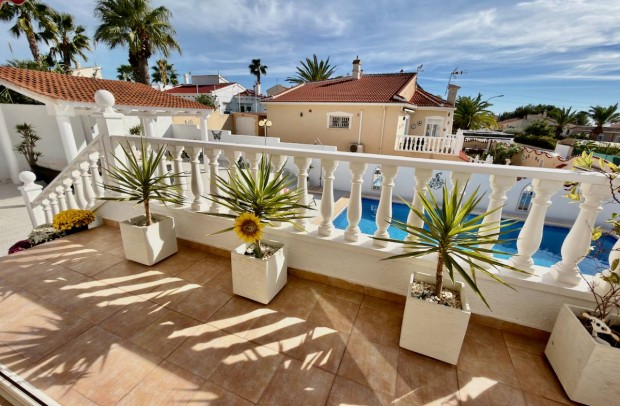 Revente - Detached House / Villa - Ciudad Quesada