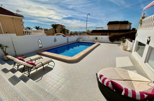 Revente - Detached House / Villa - Ciudad Quesada