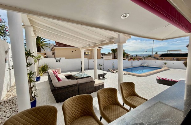 Revente - Detached House / Villa - Ciudad Quesada