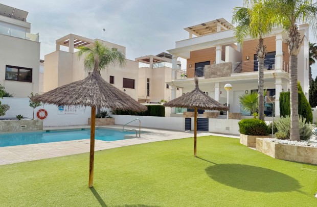 Resale - Townhouse - Ciudad Quesada - Lo Marabu