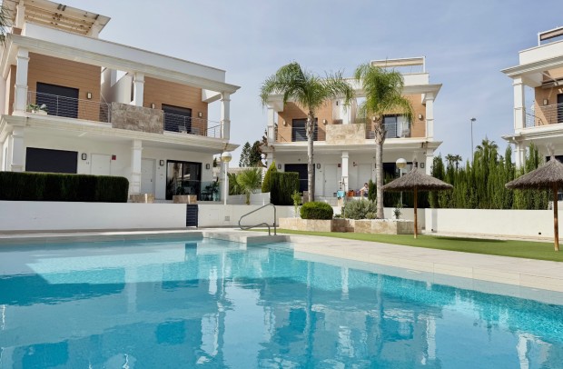 Resale - Townhouse - Ciudad Quesada - Lo Marabu