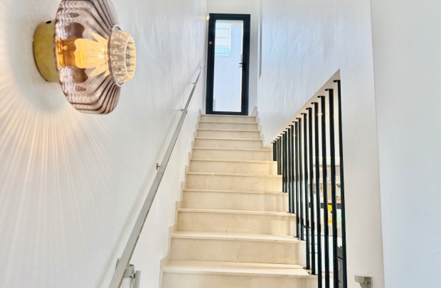 Resale - Townhouse - Ciudad Quesada - Lo Marabu