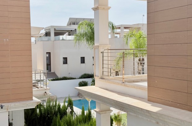 Resale - Townhouse - Ciudad Quesada - Lo Marabu