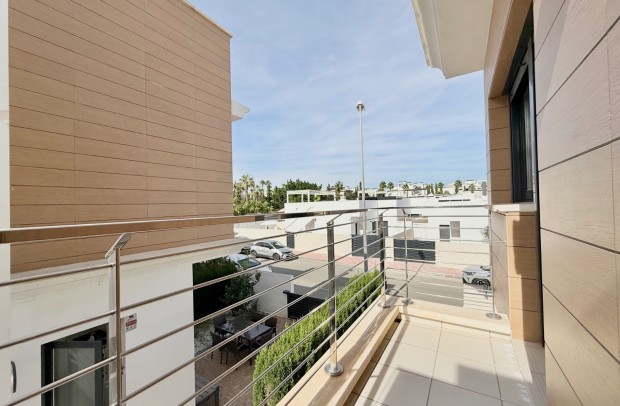 Resale - Townhouse - Ciudad Quesada - Lo Marabu