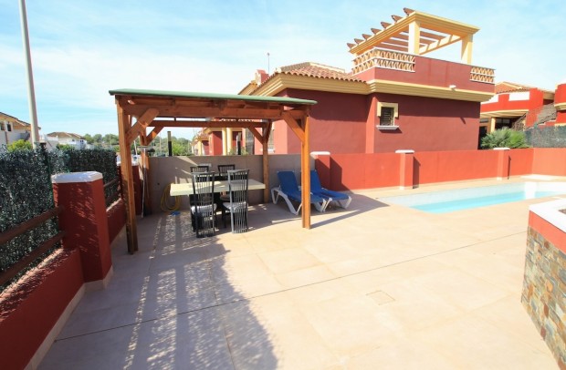 Resale - Detached House / Villa - Algorfa