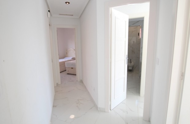 Resale - Detached House / Villa - Algorfa