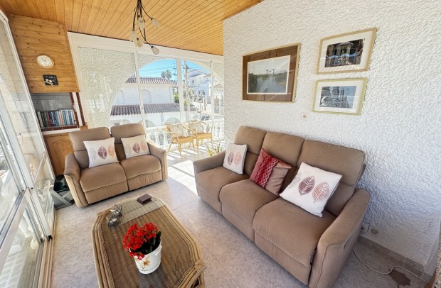 Resale - Detached House / Villa - Villamartin - Villamartín