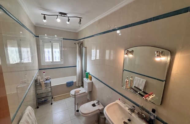 Resale - Detached House / Villa - Ciudad Quesada - La Fiesta