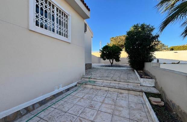 Resale - Detached House / Villa - Ciudad Quesada - La Fiesta