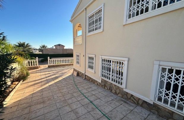 Resale - Detached House / Villa - Ciudad Quesada - La Fiesta