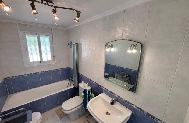 Resale - Detached House / Villa - Ciudad Quesada - La Fiesta