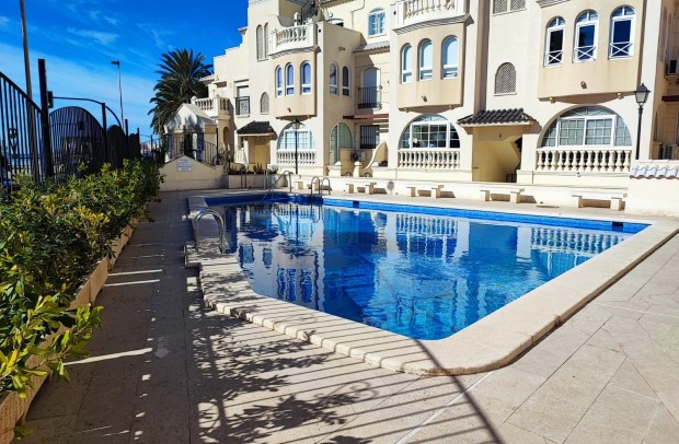 Resale - Apartment - Torrevieja