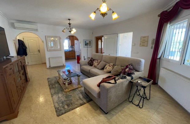 Resale - Villa / Detached - Catral