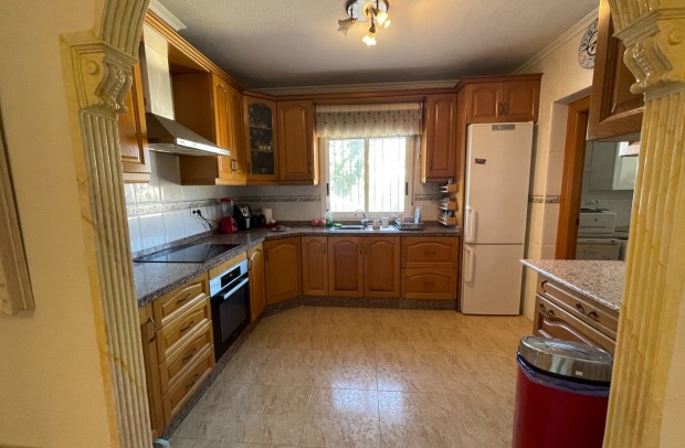 Resale - Villa / Detached - Catral