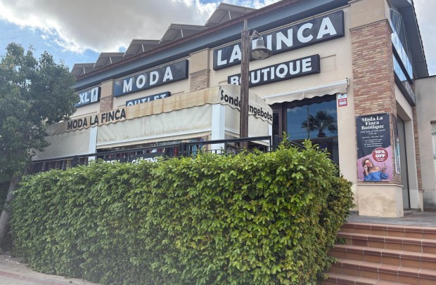 Resale - Commercial - Algorfa - La Finca Golf Resort