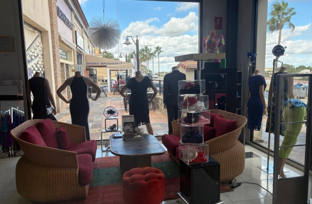 Resale - Commercial - Algorfa - La Finca Golf Resort