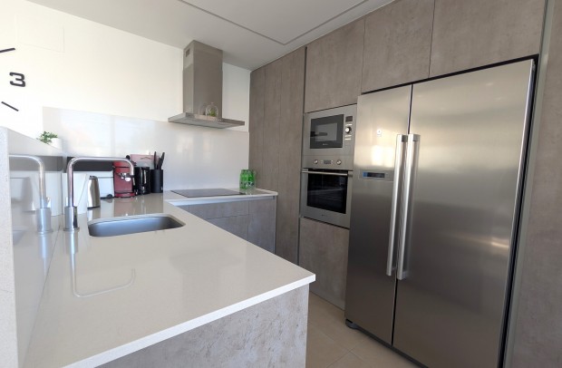 Resale - Detached House / Villa - Villamartin - Pau 26, Villamartin, Alicante, Spain