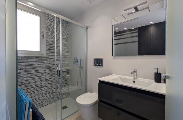 Resale - Detached House / Villa - Villamartin - Pau 26, Villamartin, Alicante, Spain