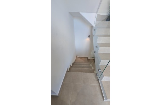 Resale - Detached House / Villa - Villamartin - Pau 26, Villamartin, Alicante, Spain