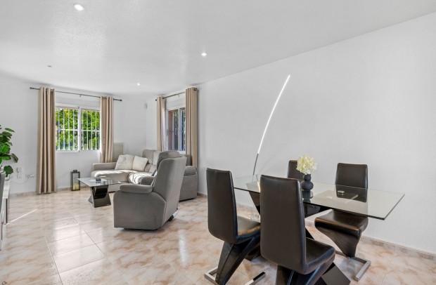 Resale - Detached House / Villa - Benijófar - Benimar