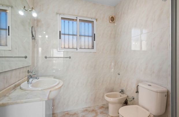 Resale - Detached House / Villa - Benijófar - Benimar