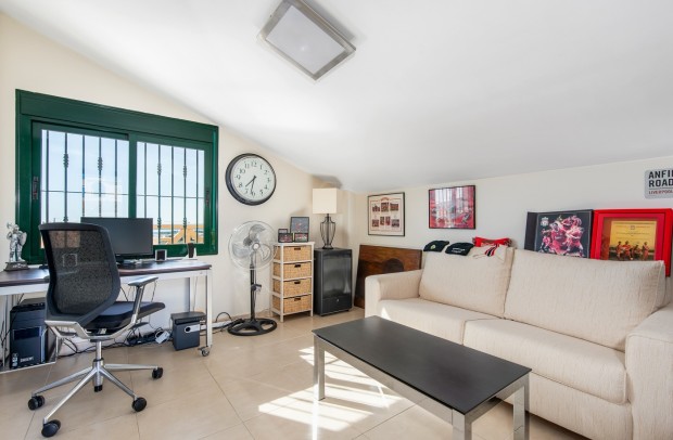 Revente - Detached House / Villa - Ciudad Quesada