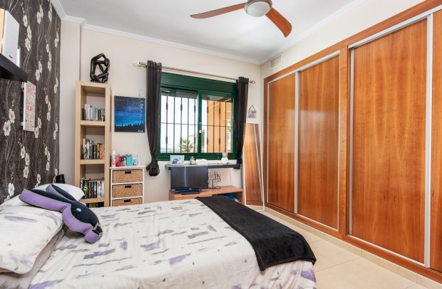 Revente - Detached House / Villa - Ciudad Quesada