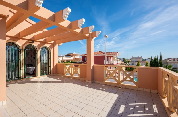 Revente - Detached House / Villa - Ciudad Quesada