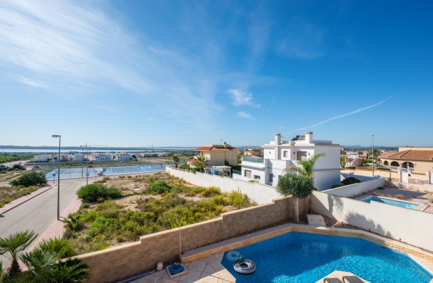 Revente - Detached House / Villa - Ciudad Quesada