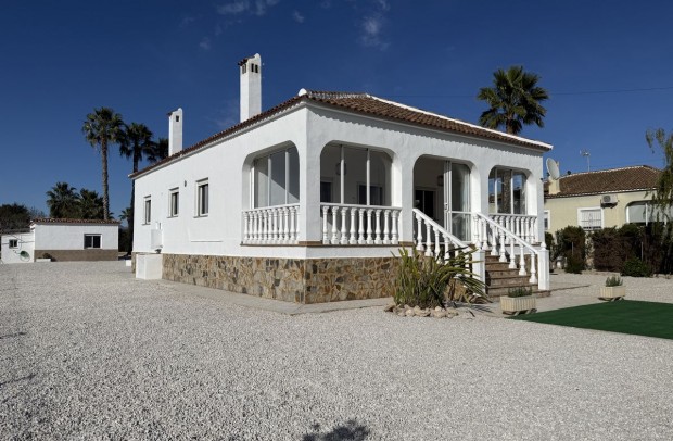 Revente - Country Property - Dolores