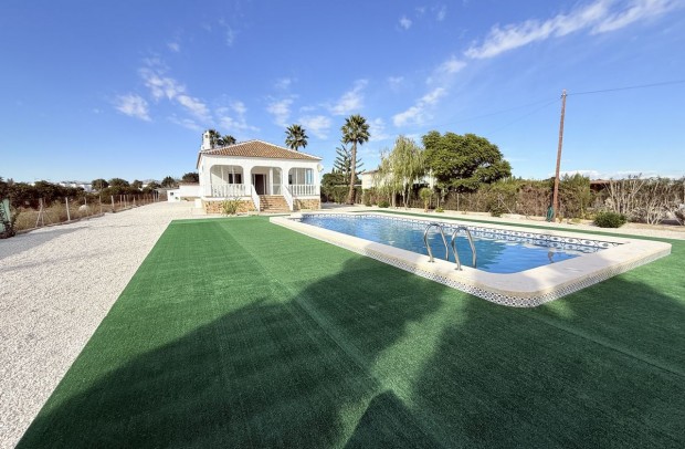 Revente - Country Property - Dolores