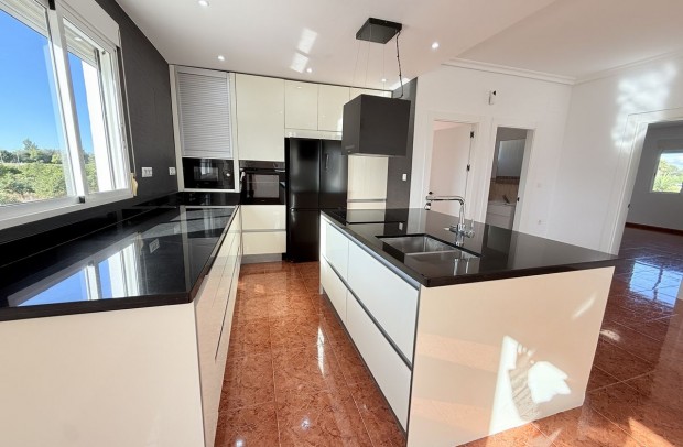 Revente - Country Property - Dolores