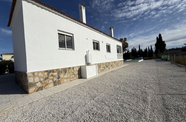 Revente - Country Property - Dolores