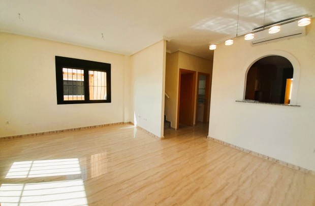 Revente - Villa Detached - Ciudad Quesada