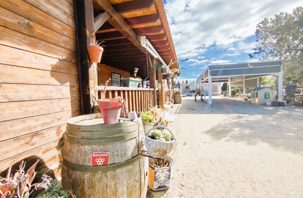 Resale - Country Property - Ciudad Quesada - Partido de Saavedra