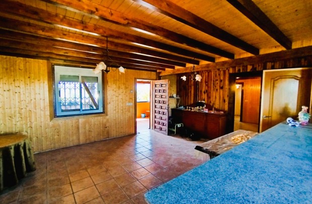 Resale - Country Property - Ciudad Quesada - Partido de Saavedra